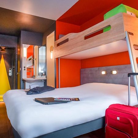 Ibis Budget Coutances Buitenkant foto