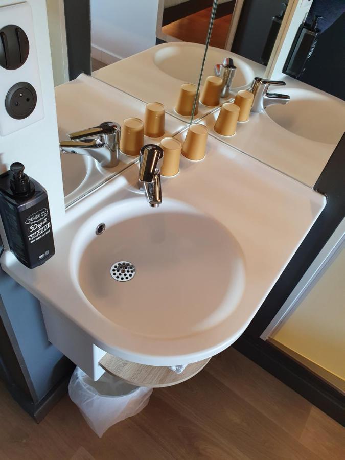 Ibis Budget Coutances Buitenkant foto