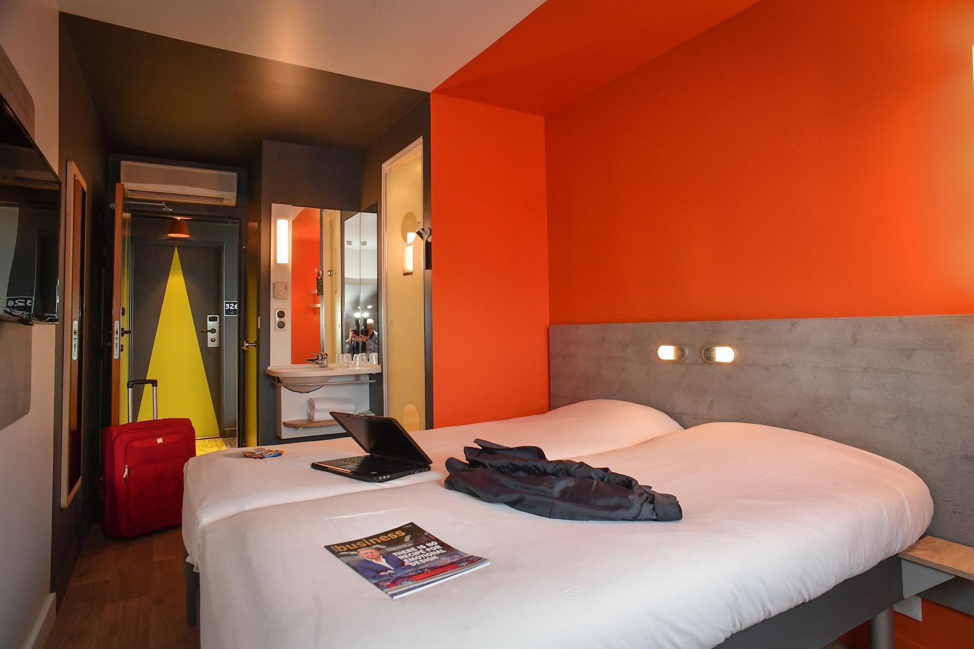 Ibis Budget Coutances Buitenkant foto