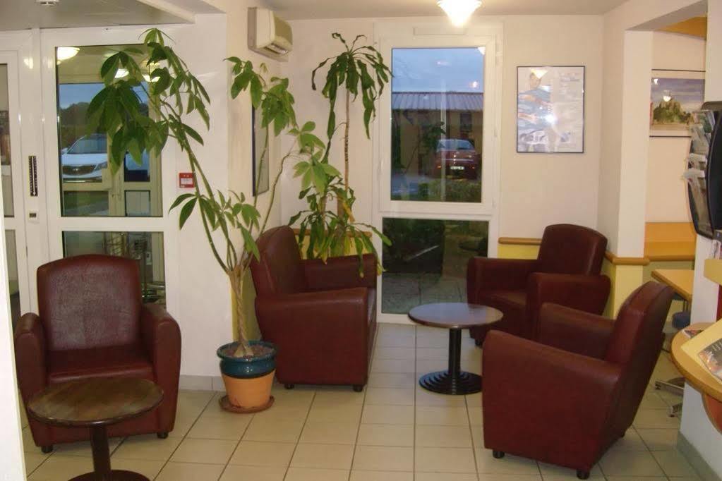 Ibis Budget Coutances Buitenkant foto