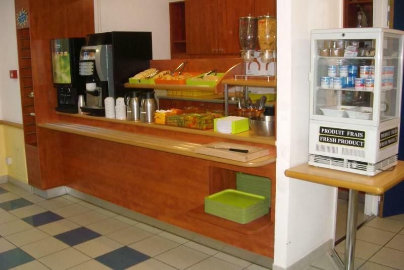 Ibis Budget Coutances Buitenkant foto