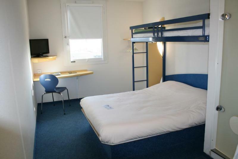 Ibis Budget Coutances Buitenkant foto
